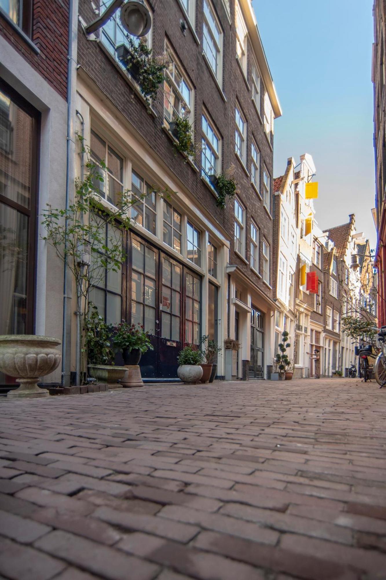 Here'S Lucy Amsterdam Bagian luar foto